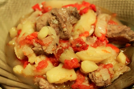 рагу из говядины с овощами и картофелем