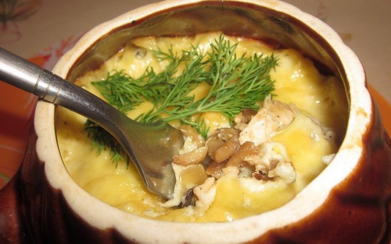 Вкусная картошка в горшочках с курицей и грибами: рецепты блюд для духовки
