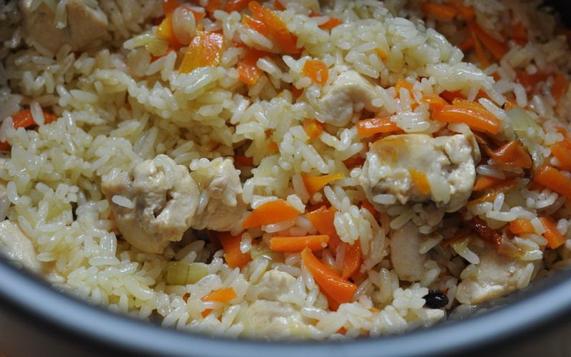 Рецепты приготовления риса с курицей в горшочке в духовке