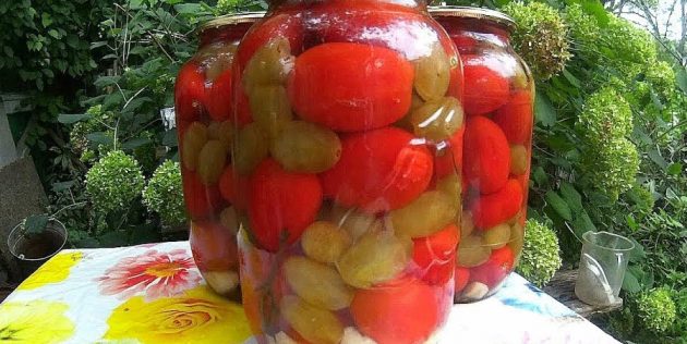 Рецепты: Маринованные помидоры с перцем и морковью