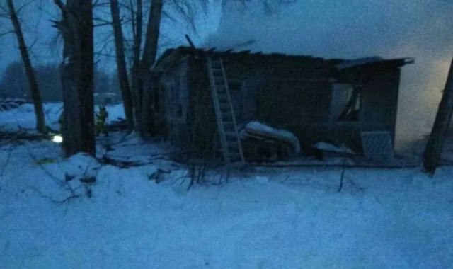 В пожаре, произошедшем в Томской области, погибли 11 человек