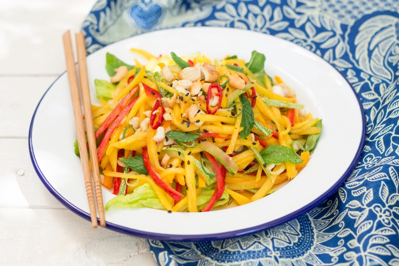 thai mango salad portion