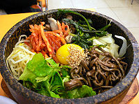 Korean.food-Bibimbap-02.jpg