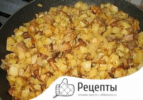 Жареная картошка с грибами и беконом. Жареная картошка с опятами и беконом 06