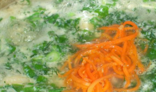 Суп с галушками и шпинатом