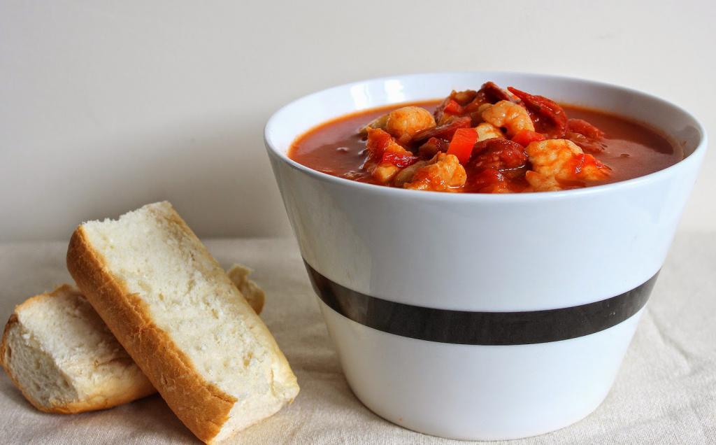 Итальянский томатный суп с морепродуктами рецепт