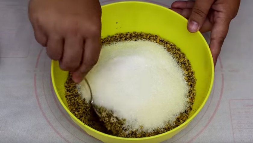 Торт без муки и масла