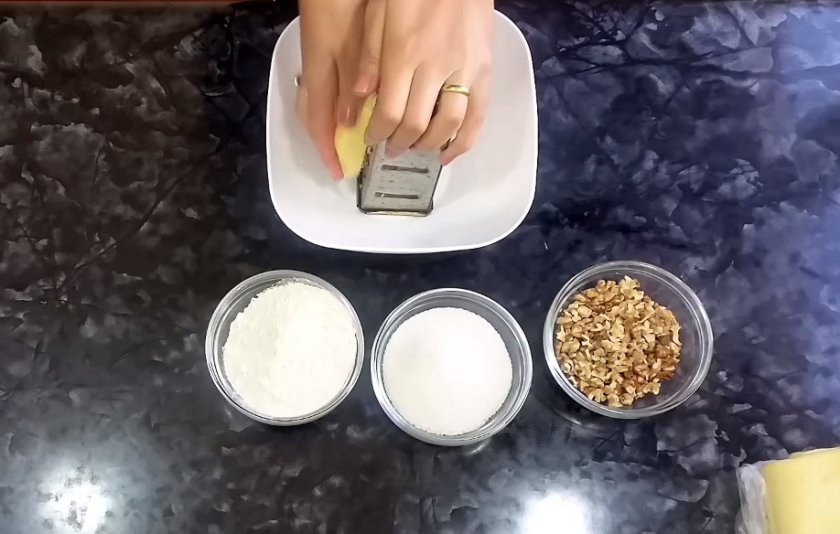 Слоёное печенье с грецкими орехами