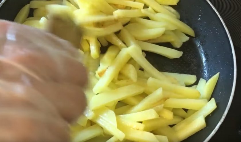 Маслята жареные с картошкой