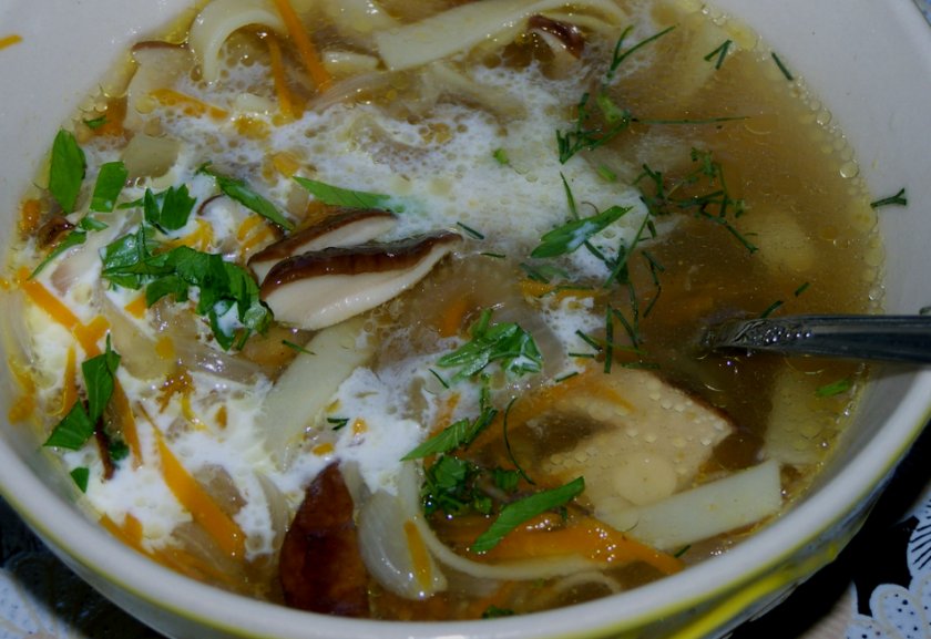 Суп-лапша с белыми грибами