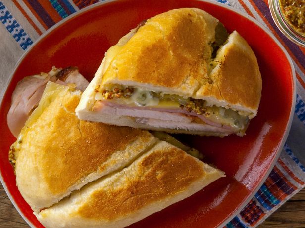 Фото Кубинский сэндвич с пастой Мойо