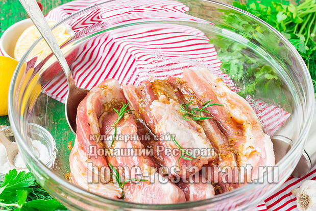 Свиные ребрышки в духовке с медом и соевым соусом фото