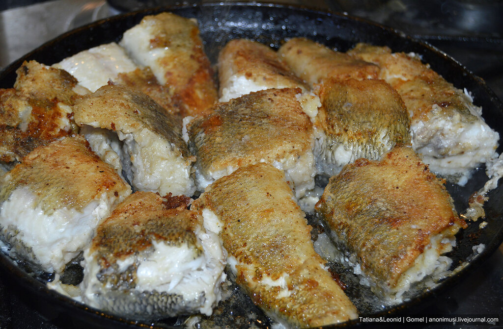 Рыба жареная с картофельным пюре