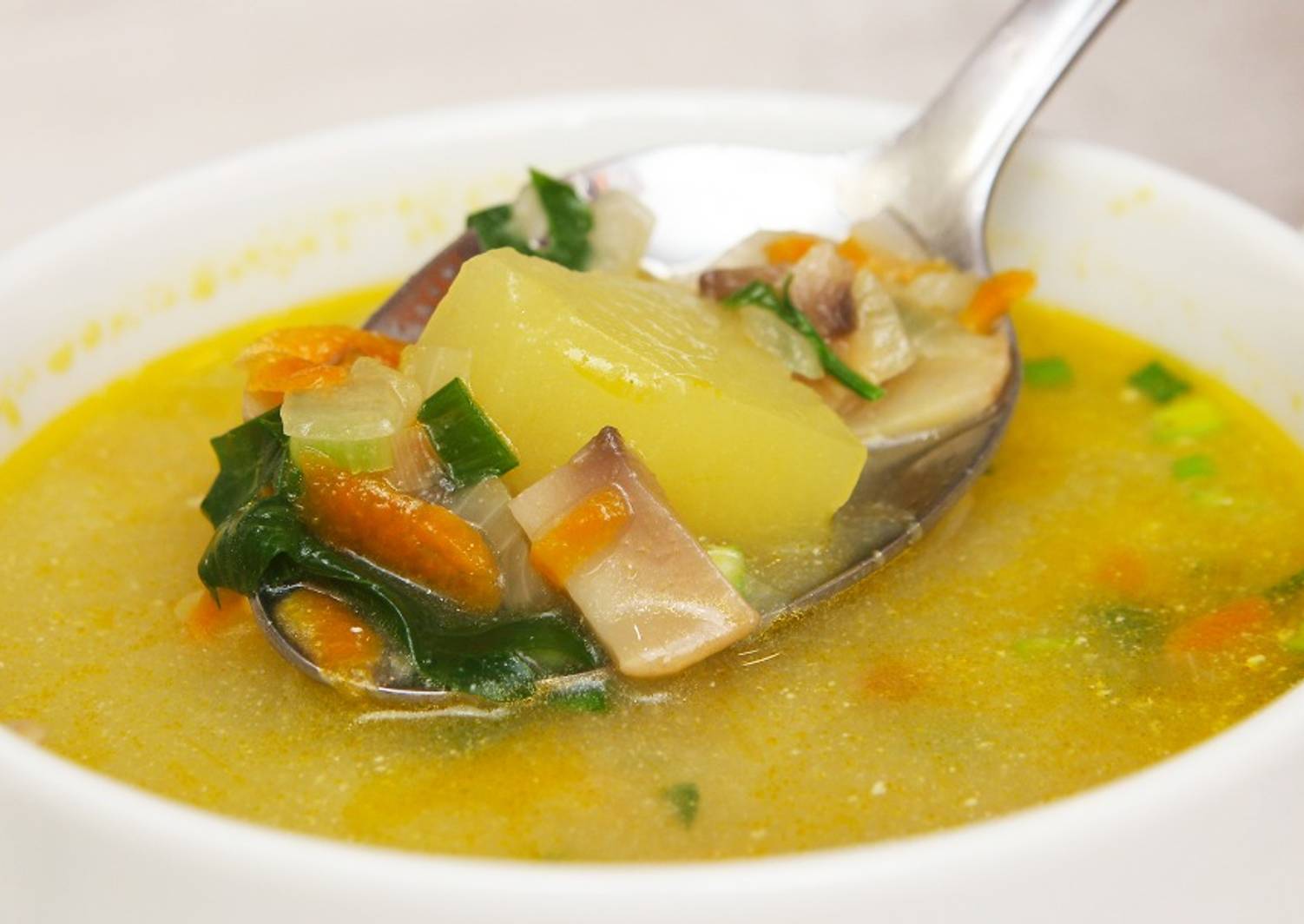 Простые и вкусные супы на каждый день. Юшка похлебка. Суп на скорую руку. Вкусный супчик на скорую руку. Вкусный суп на скорую руку.