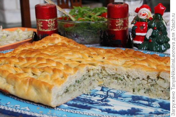 Пирог с рыбой и капустой