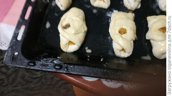 Плюшки готовы к выпечке