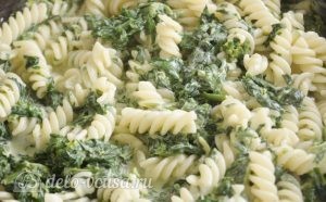 Паста со шпинатом и рикоттой (Fusilli agli spinaci e ricotta): фото к шагу 11.