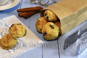 Печенье с корицей и изюмом