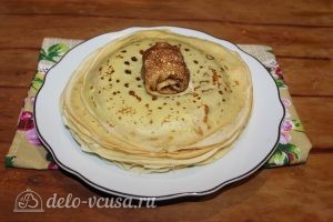 Блины с ветчиной и сыром: Сформировать рулетом