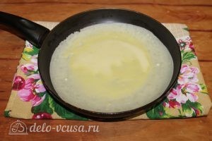 Блины с ветчиной и сыром: Жарим блинчики