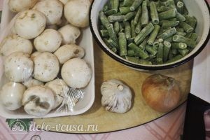 Стручковая фасоль с грибами: Ингредиенты