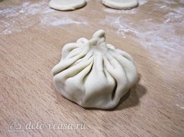 Домашние хинкали с мясом и зеленью: Лепим хинкали