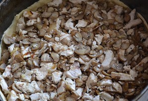 Лоранский пирог с курицей и грибами - фото шаг 7
