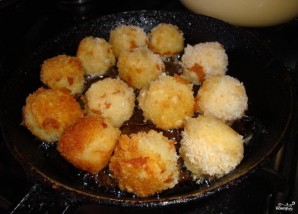 Картофельные шарики с сыром - фото шаг 8