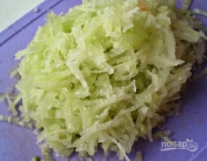 Салат с зеленой редькой - фото шаг 4