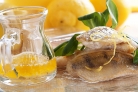 Филе белой рыбы в лимонно-масляном соусе
