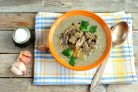 Грибной суп с чечевицей и гречневой вермишелью