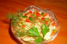 Салат сырный с чесноком и морковью