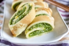 Яичные рулетики с начинкой
