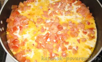 Спагетти с креветками и помидорами в сливочном соусе - шаг 8