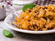 Тушеная капуста с мясом в мультиварке