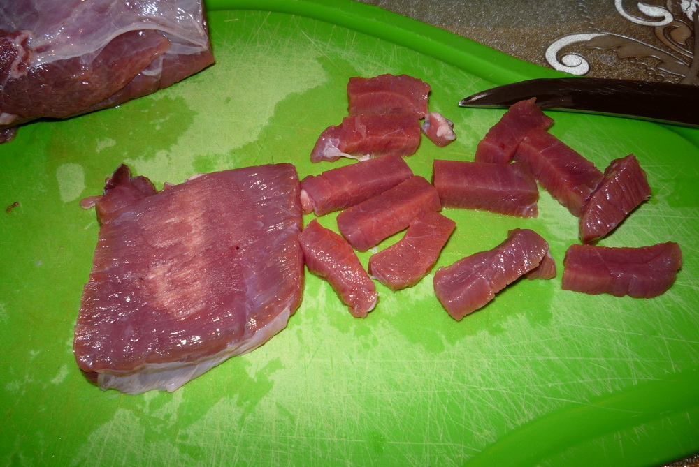 Как я готовлю «бефстроганов из говядины». Главное — это подлива: сильный томатный вкус с нежным сливочным оттенком