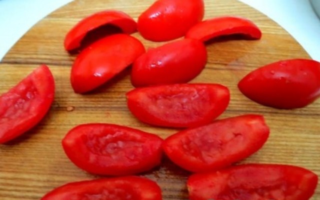 очистить от семян томаты