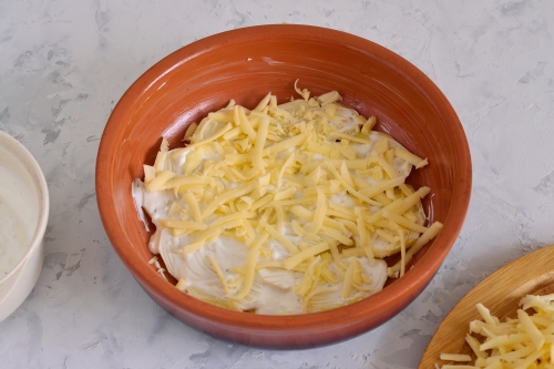 Вкусная картошечка в чесночно-сметанном соусе