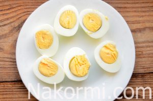 Яйца, фаршированные крабовыми палочками