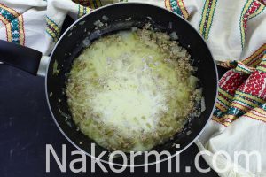 Макароны с фаршем и сливками