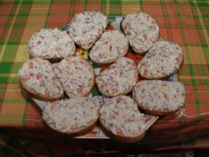 Бутерброды с крабовыми палочками