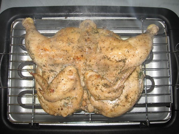 На сколько градусов ставят курицу в духовке