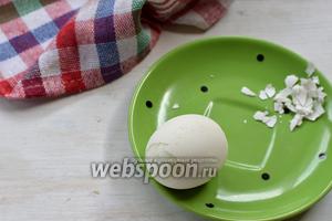 Фото совета Как чистить варёные яйца