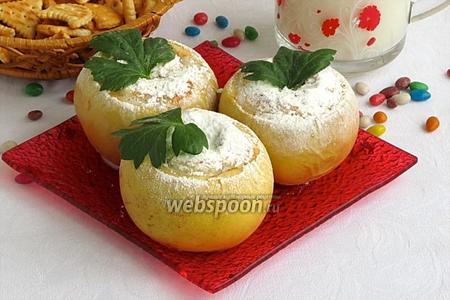 Фото рецепта Яблоки запечённые с орехами и сгущёнкой