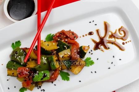 Фото рецепта Овощи маринованные в соусе Тэрияки