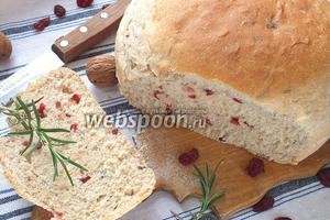 Фото рецепта Хлеб с клюквой и орехами