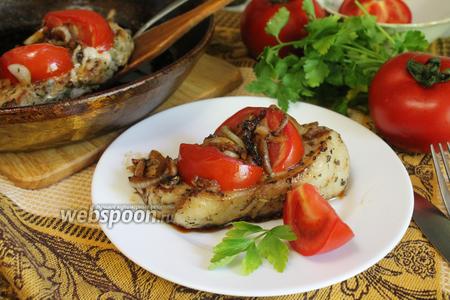 Фото рецепта Свиные котлеты с помидорами и прованскими травами