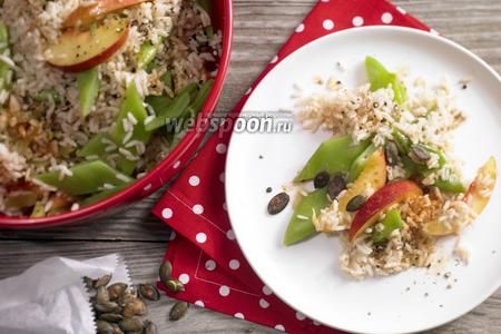 Фото рецепта Рисовый салат с фасолью и нектаринами