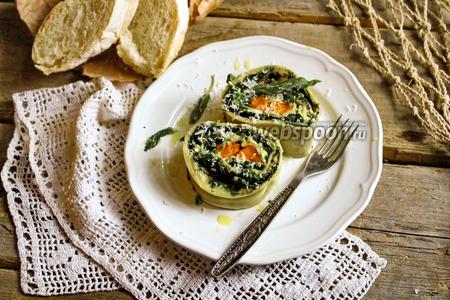 Фото рецепта Ротоло с печёной тыквой и шпинатом