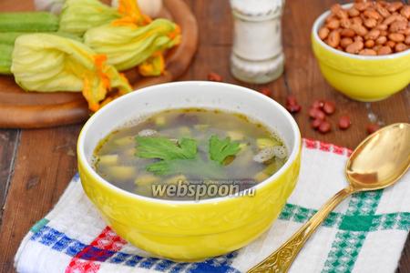 Фото рецепта Фасолевый суп с цукини